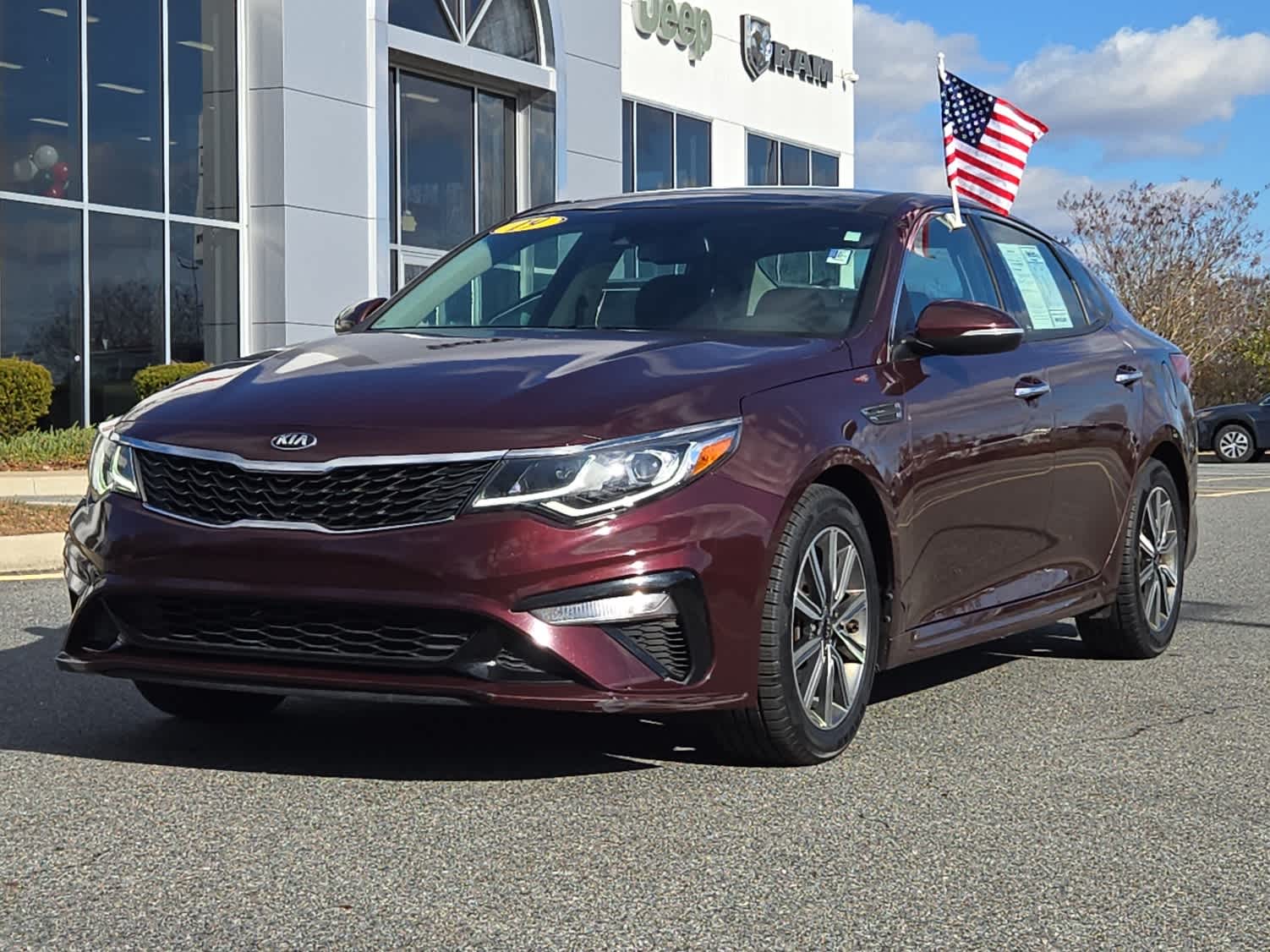 2019 Kia Optima LX's photo