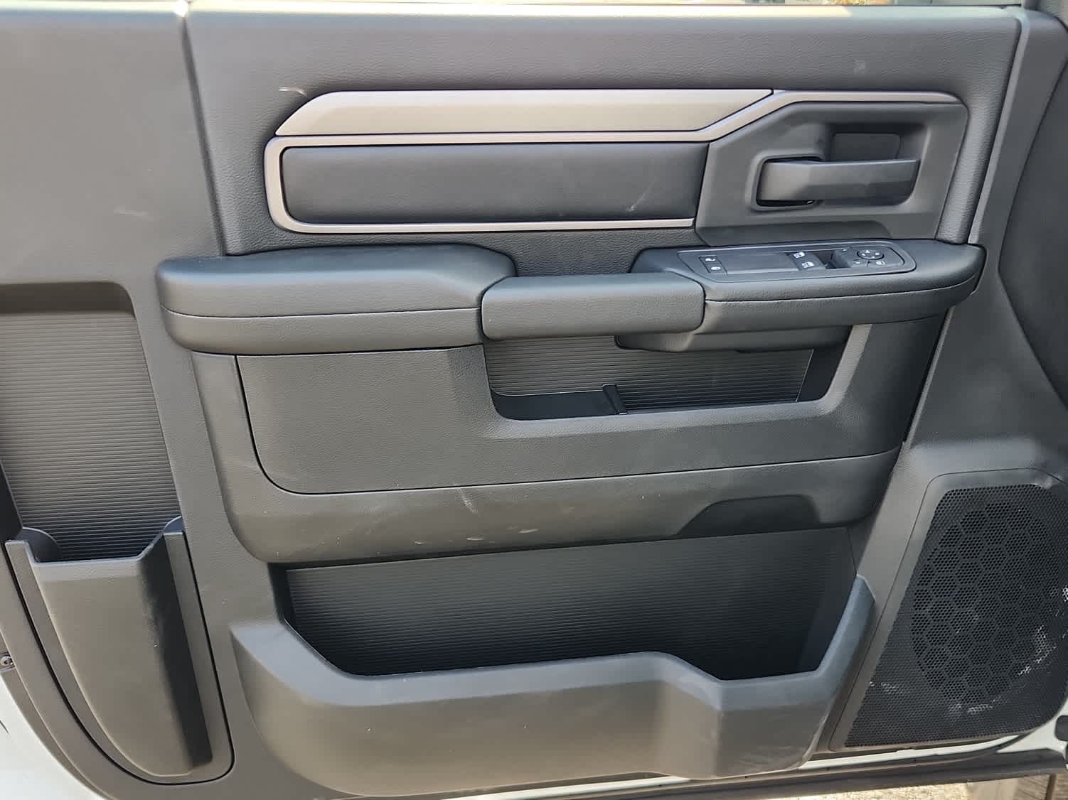 2026 RAM 2500 Tradesman - Photo 7