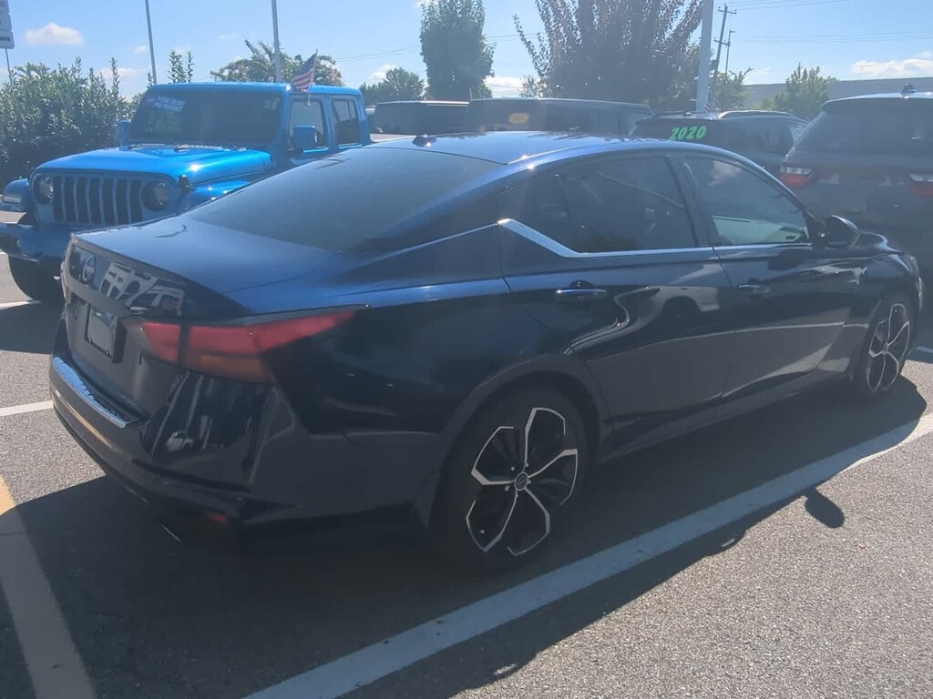 Used 2023 Nissan Altima 2.5 SR Sedan