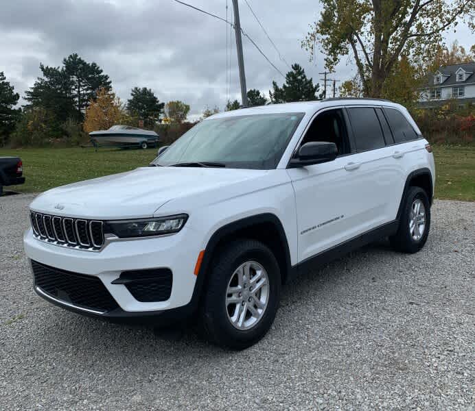 2024 Jeep Grand Cherokee Laredo SUV