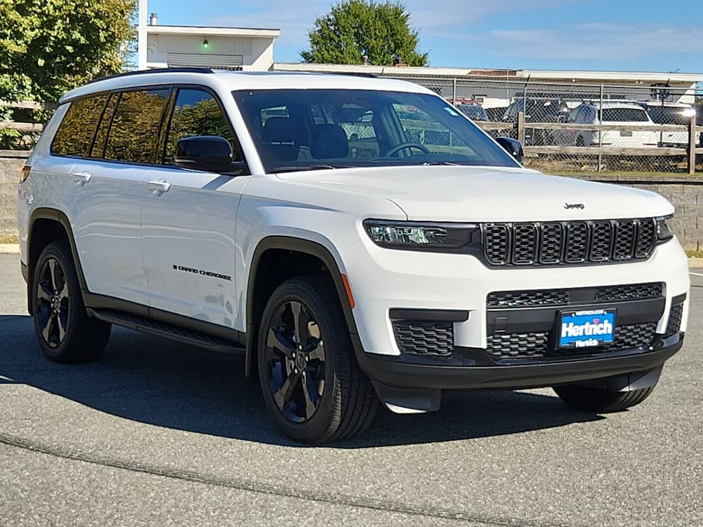 New 2025 Jeep Grand Cherokee L Altitude X Sport Utility
