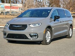 2025 Chrysler Pacifica SELECT Passenger Van