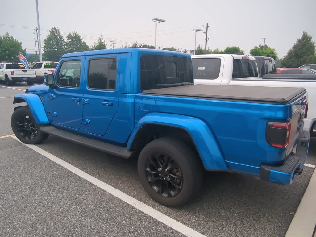 Used 2022 Jeep Gladiator High Altitude 4x4 Truck Crew Cab