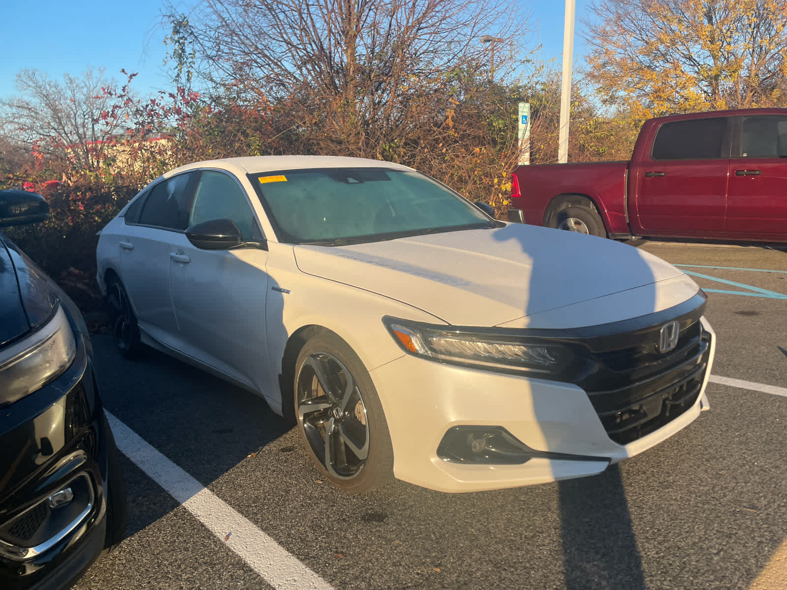 2022 Honda Accord Hybrid Sport photo 3