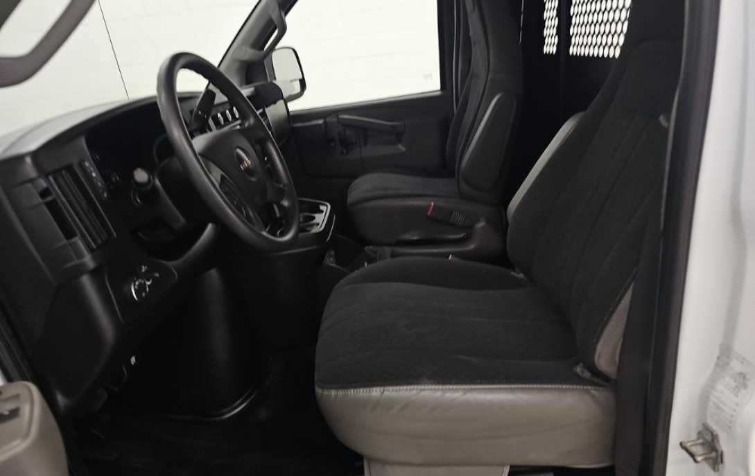 2023 Gmc Savana 2500 Cargo photo 4