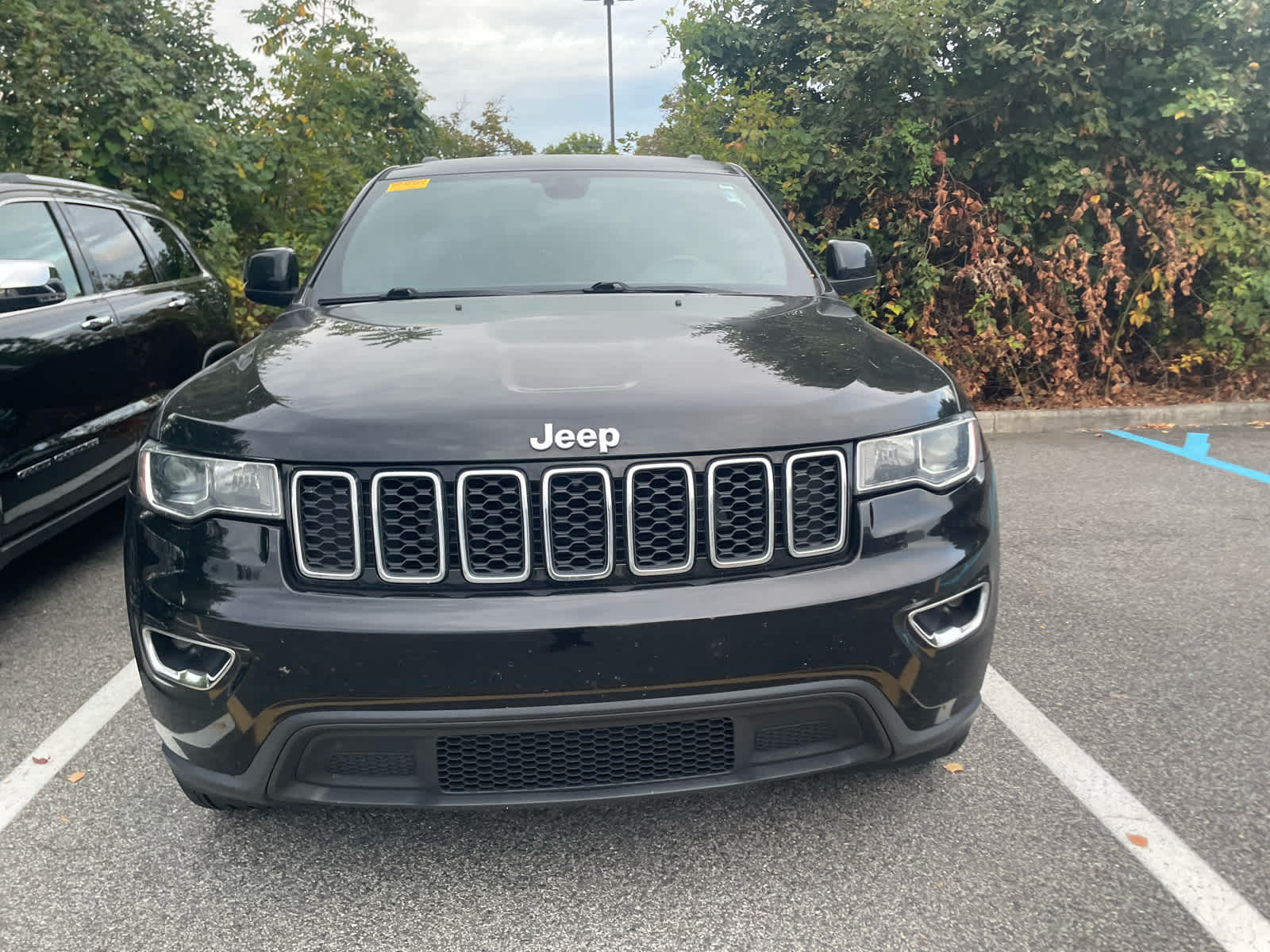 2021 Jeep Grand Cherokee Laredo E photo 2