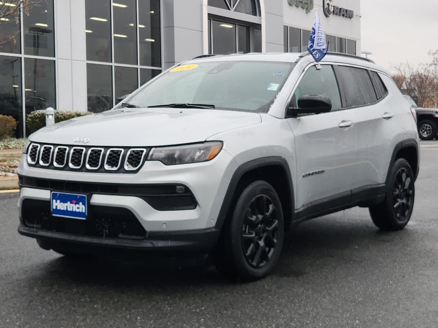 2024 Jeep Compass Latitude Lux's photo