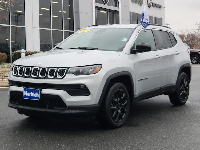 2024 Jeep Compass Latitude Lux SUV
