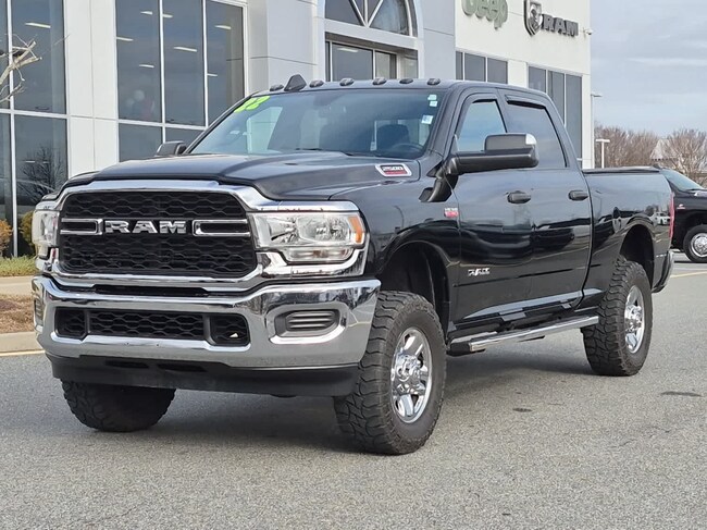 2022 Ram 2500 Tradesman 4x4 Crew Cab 64 Box Truck Crew Cab