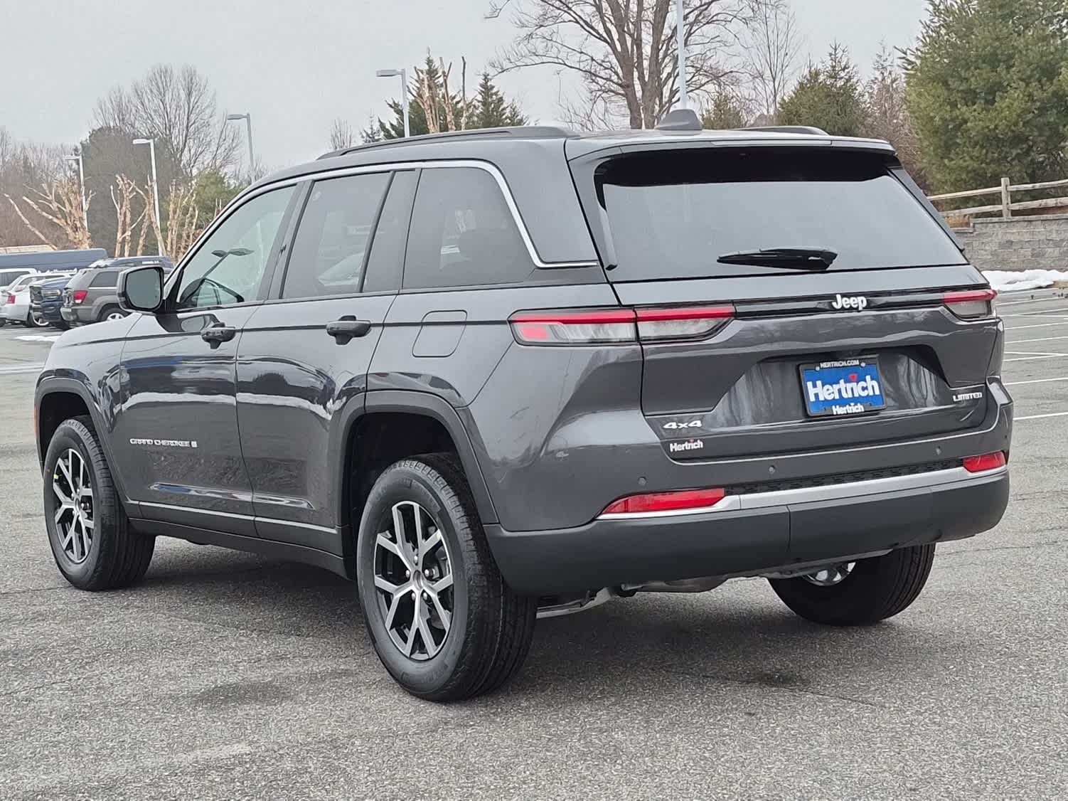 2026 Jeep Grand Cherokee Limited - Photo 4