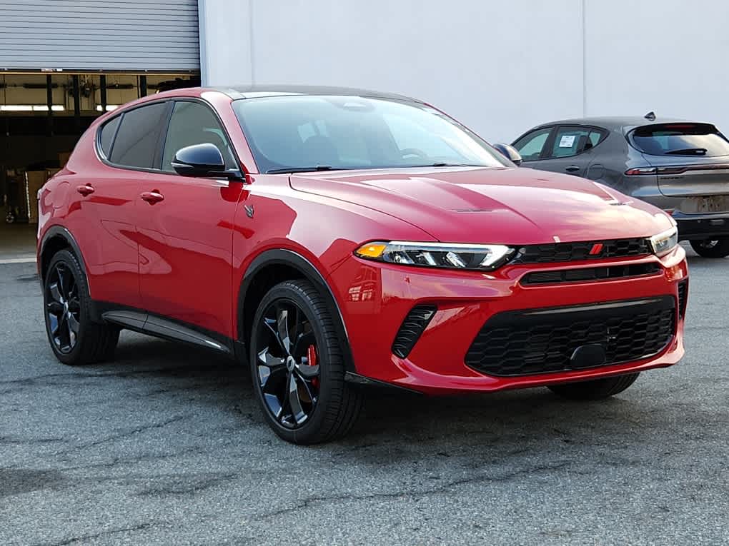 2024 Dodge Hornet R/T Plus photo 2