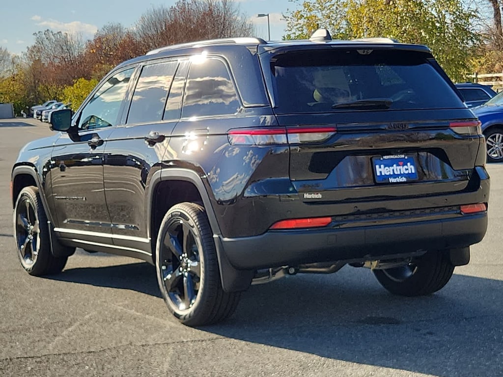 New 2025 Jeep Grand Cherokee Limited Sport Utility