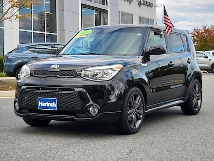 2016 Kia Soul + Hatchback
