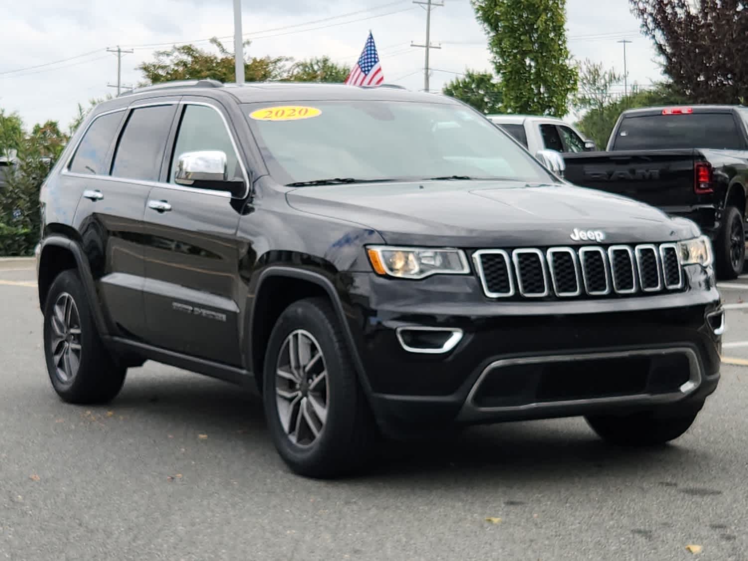 2020 Jeep Grand Cherokee Limited photo 2