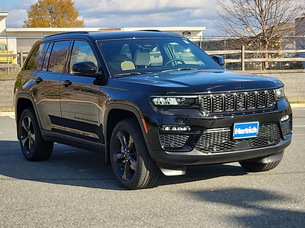 New 2025 Jeep Grand Cherokee Limited Sport Utility