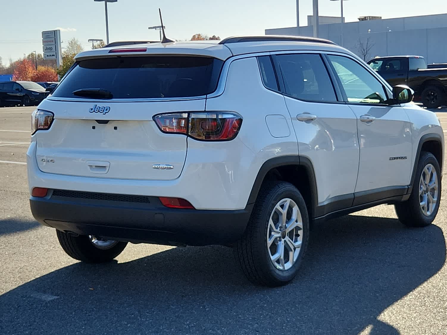 2025 Jeep Compass Latitude photo 3