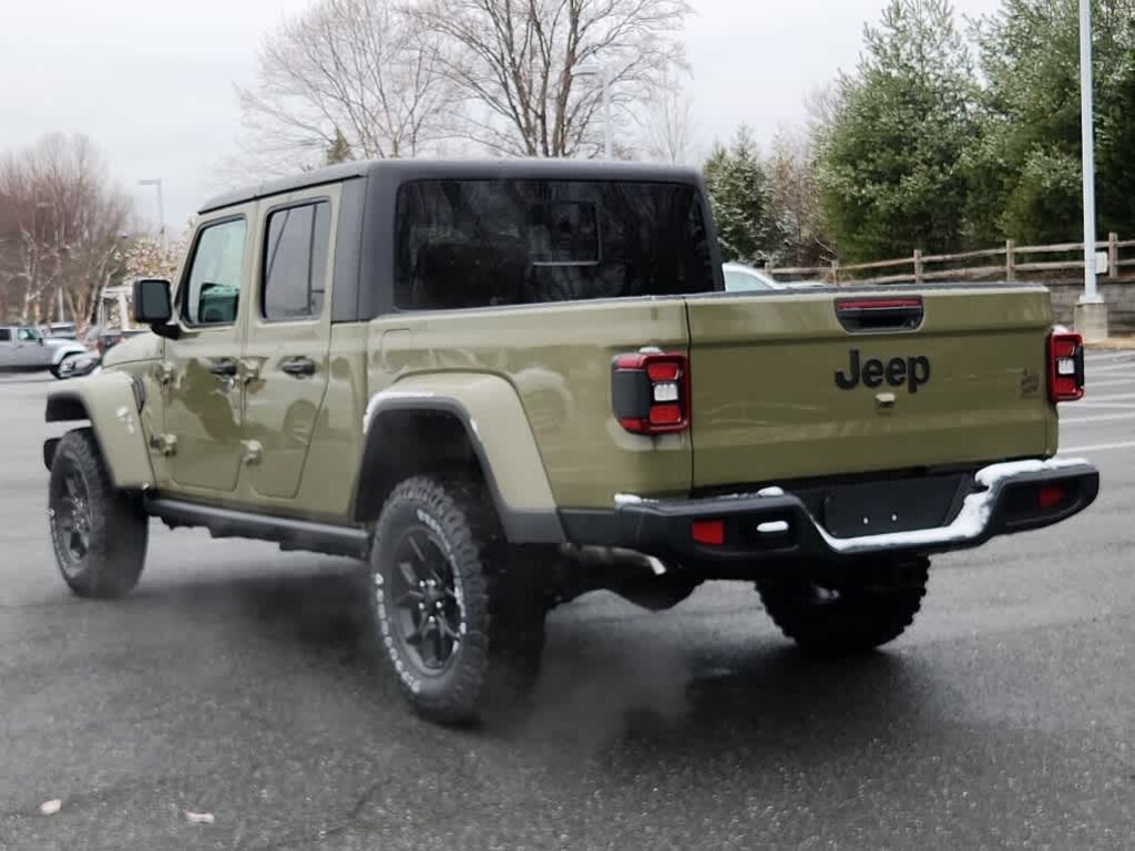 New 2026 Jeep Gladiator Willys 4x4 Pickup