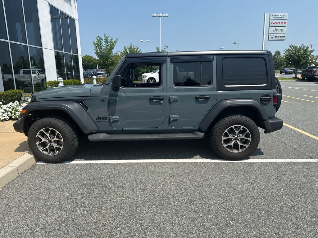 Used 2025 Jeep Wrangler Sport S SUV