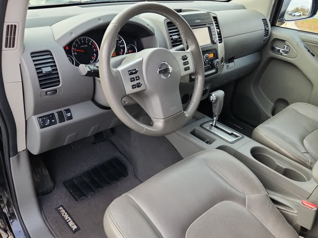 Used 2019 Nissan Frontier SL Crew Cab 4x2 Auto Truck Crew Cab