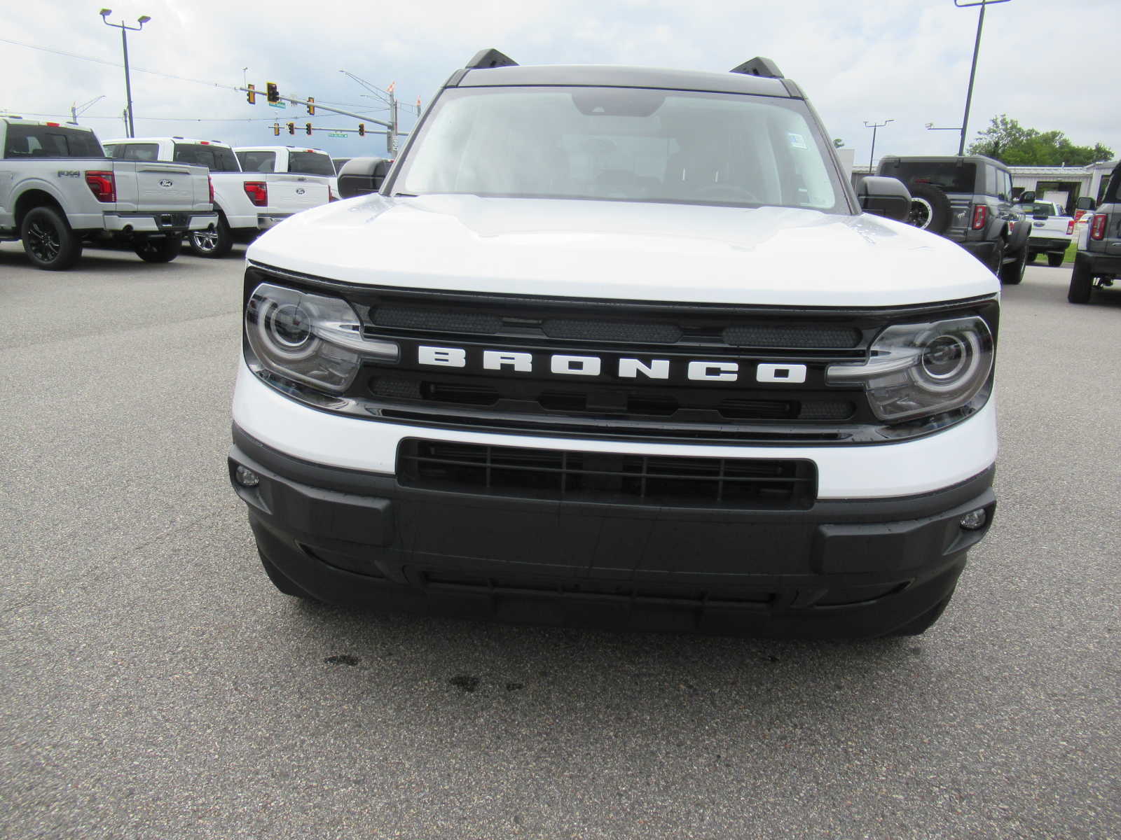2024 Ford Bronco Sport Outer Banks photo 2