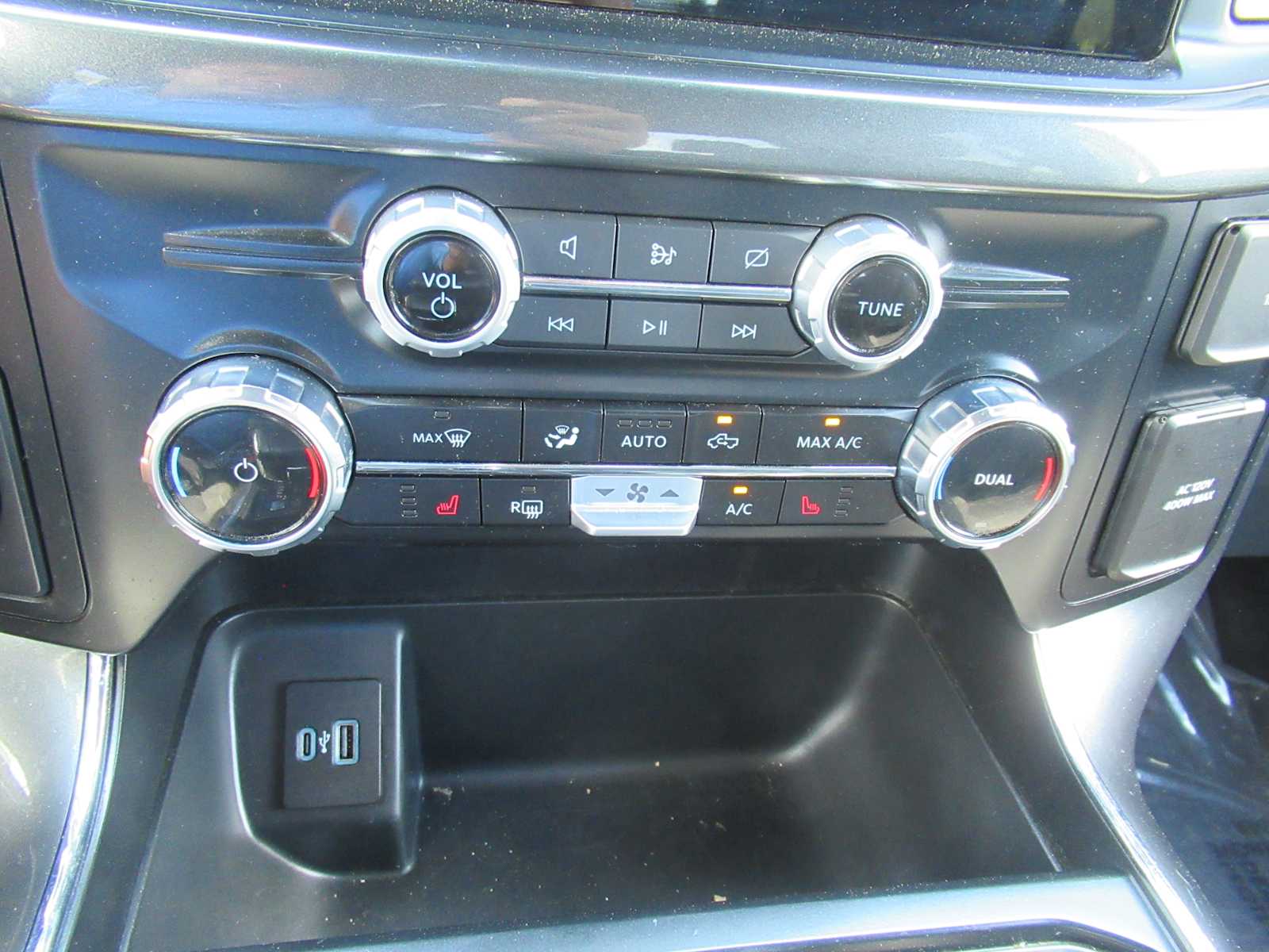 2023 Ford F-150 XLT - Photo 27