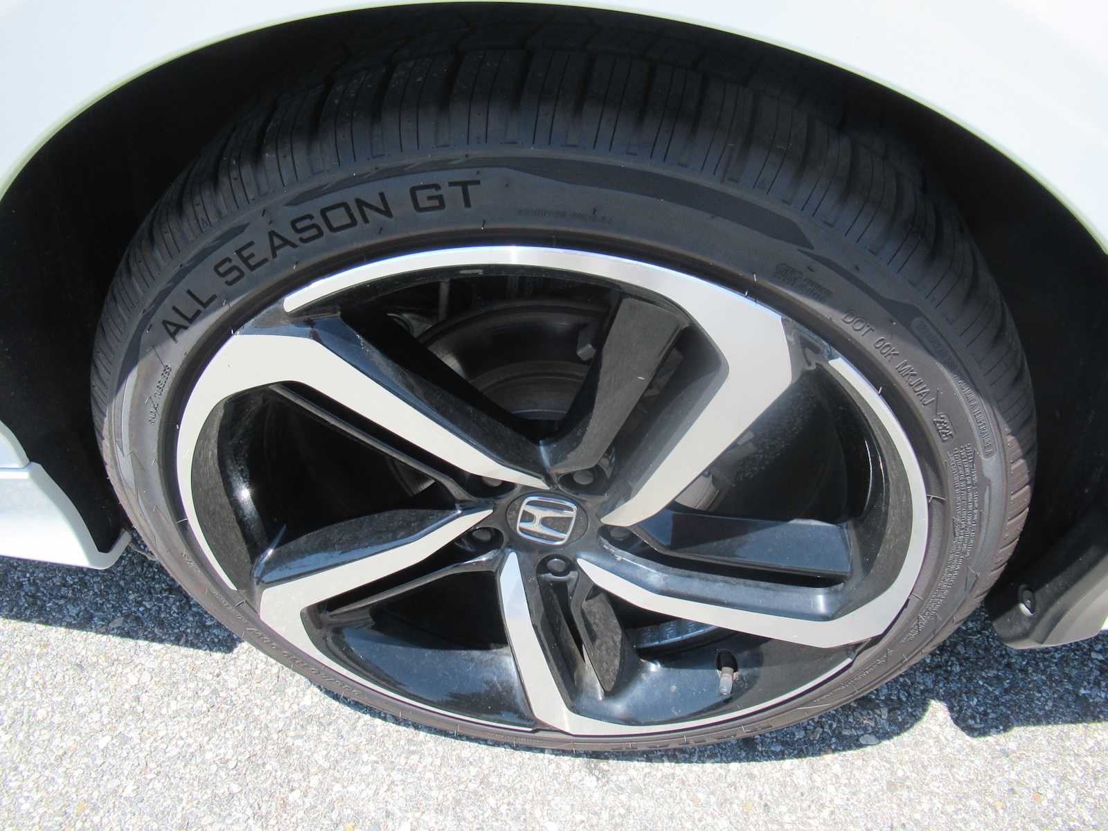 2022 Honda Accord Hybrid Sport - Photo 9