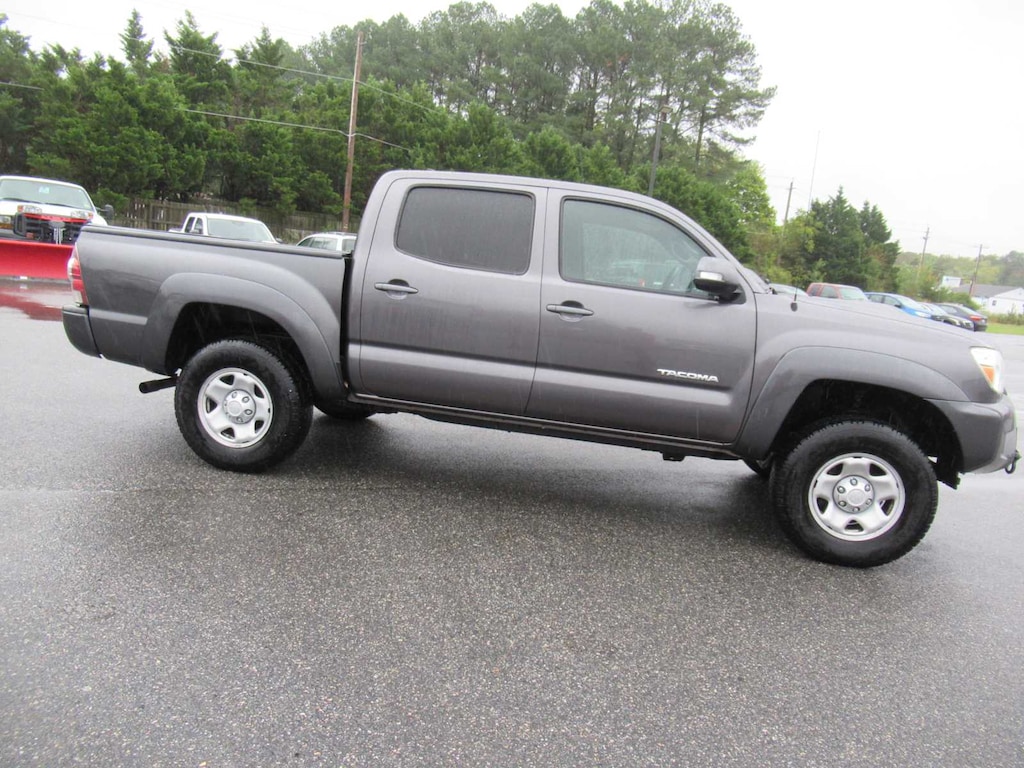 Used 2014 Toyota Tacoma 4WD Double Cab V6 MT Truck Double Cab