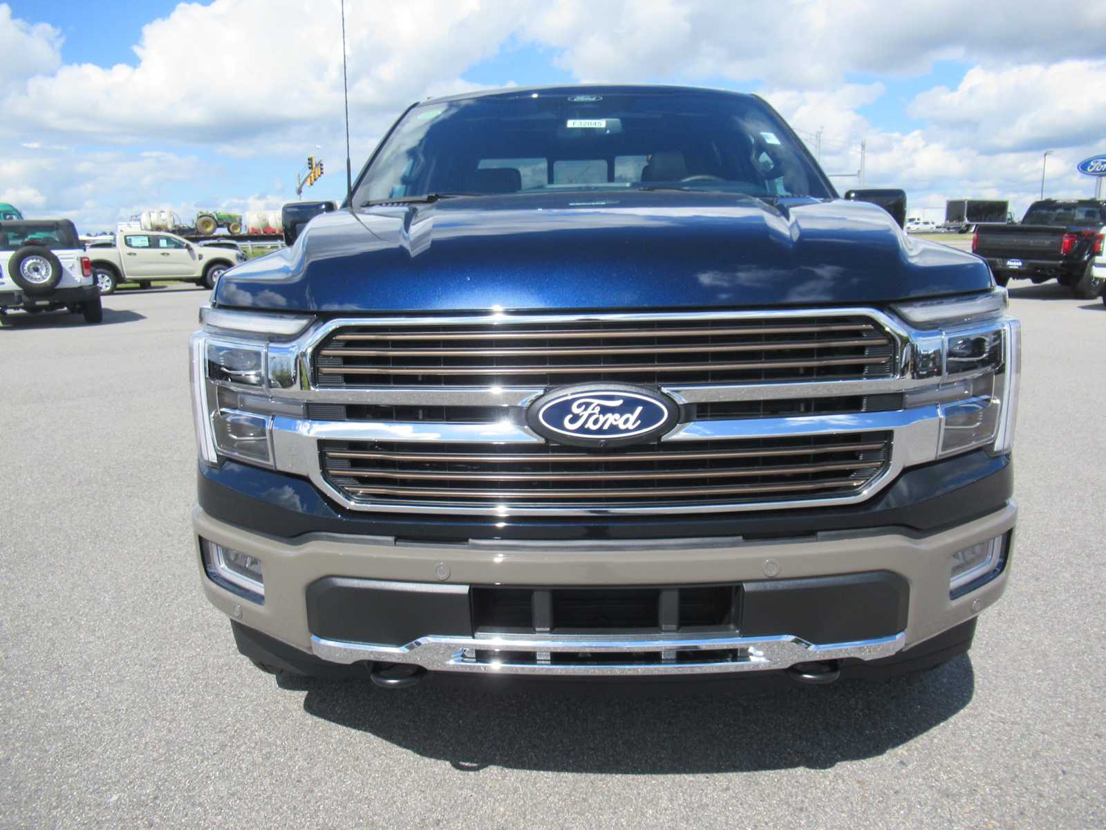 2025 Ford F-150 King Ranch photo 2
