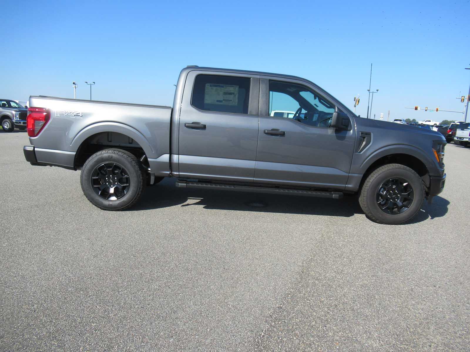 2025 Ford F-150 STX photo 4