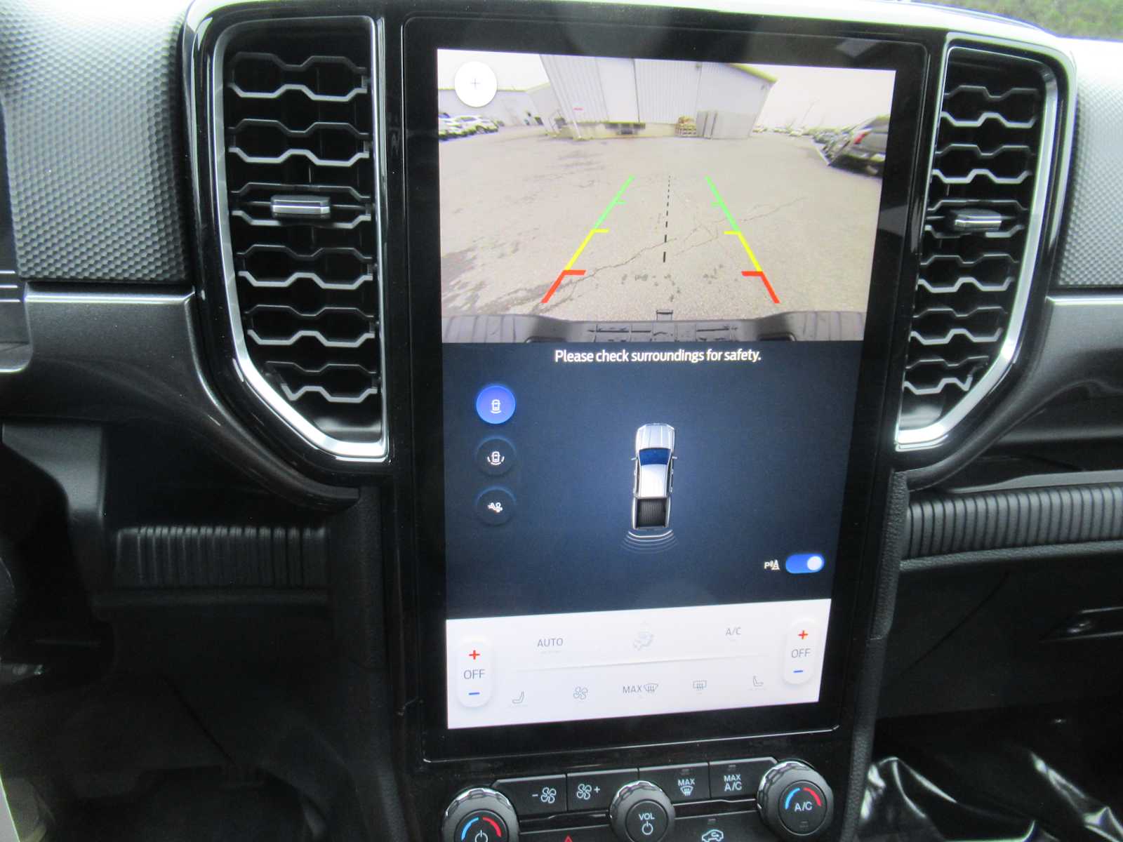 2025 Ford Ranger XLT - Photo 23