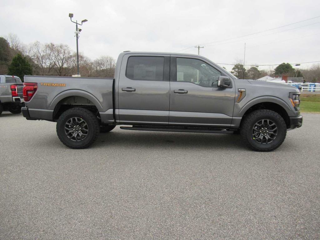 New 2025 Ford F-150 Tremor 4WD Supercrew 5.5 Box Truck SuperCrew Cab