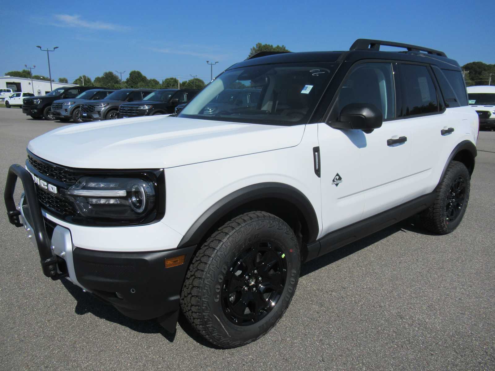 2025 Ford Bronco Sport Outer Banks's photo