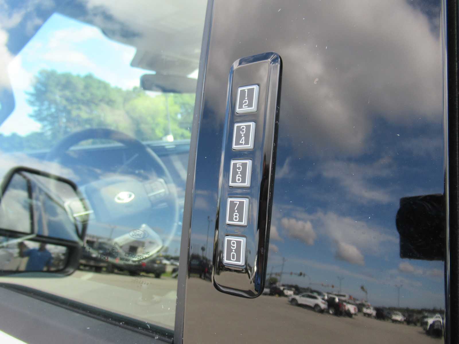 2026 Ford F-350 Super Duty Lariat - Photo 19