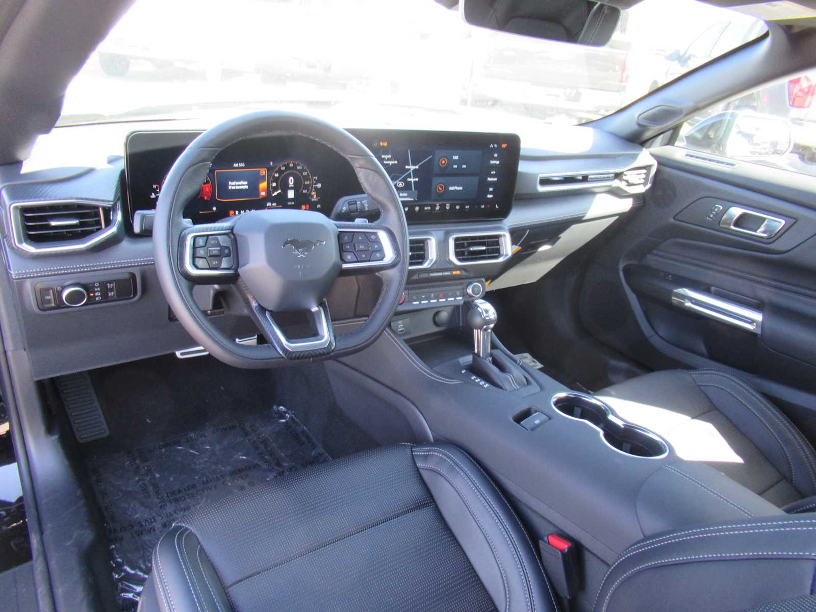 2025 Ford Mustang GT Premium Convertible - Photo 13