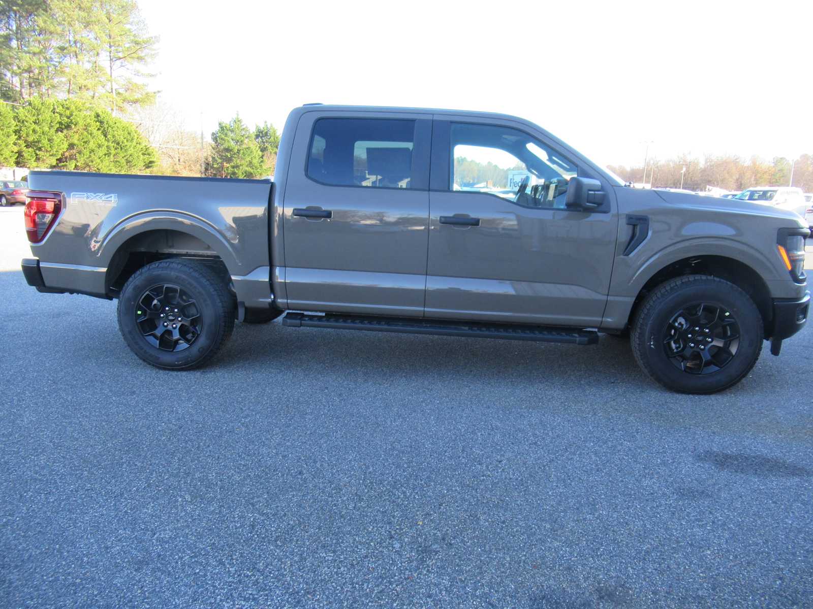 2025 Ford F-150 STX photo 4