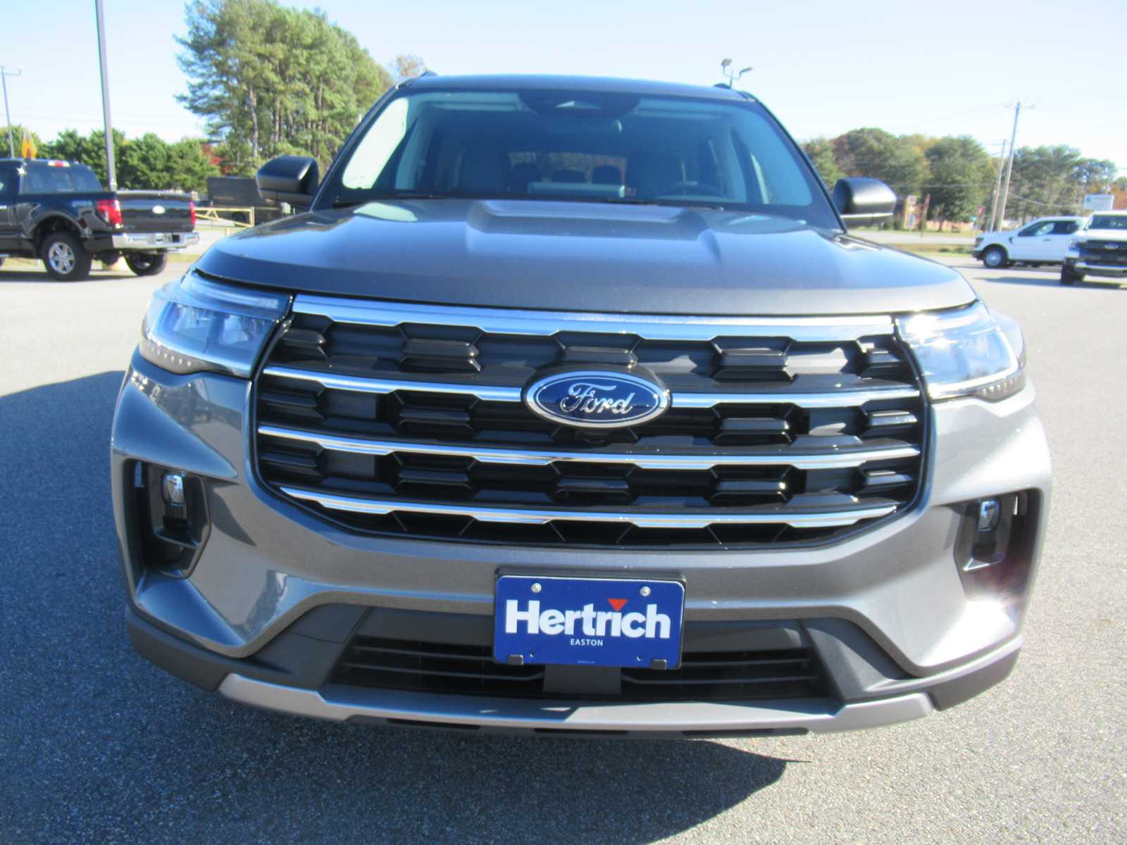 2026 Ford Explorer photo 2