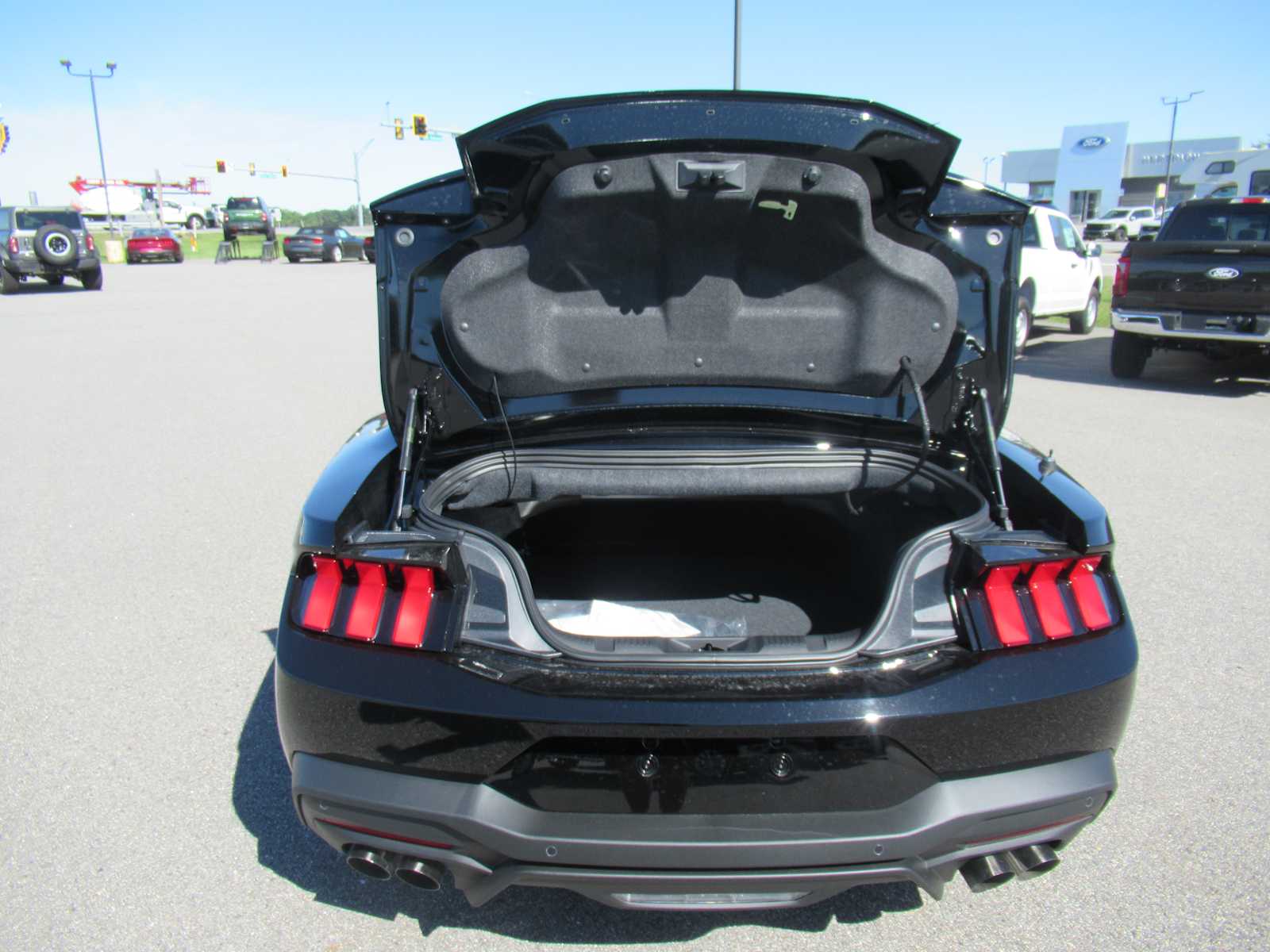 2025 Ford Mustang GT Premium Convertible - Photo 15