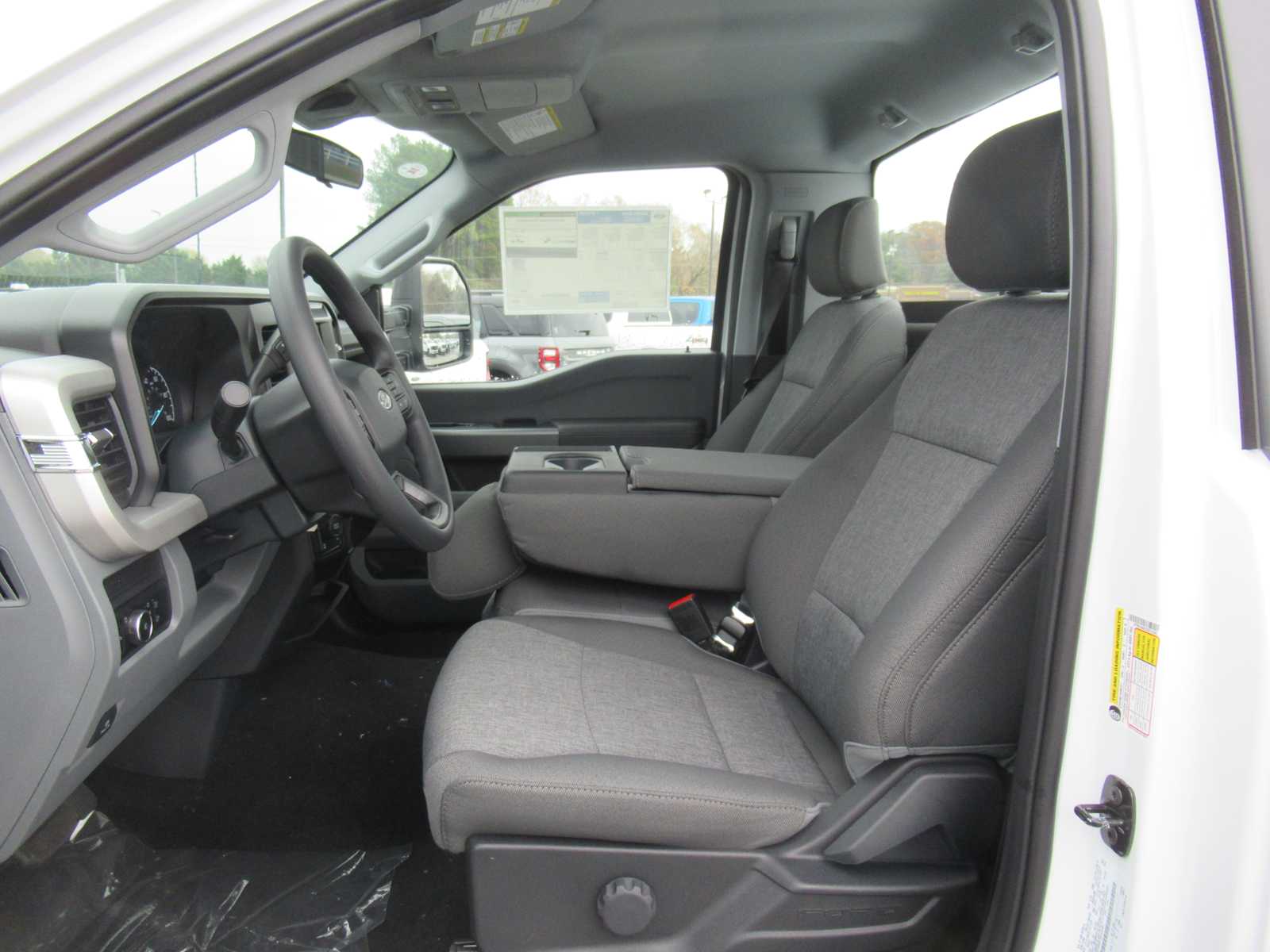 2026 Ford F-350 Super Duty XL - Photo 16