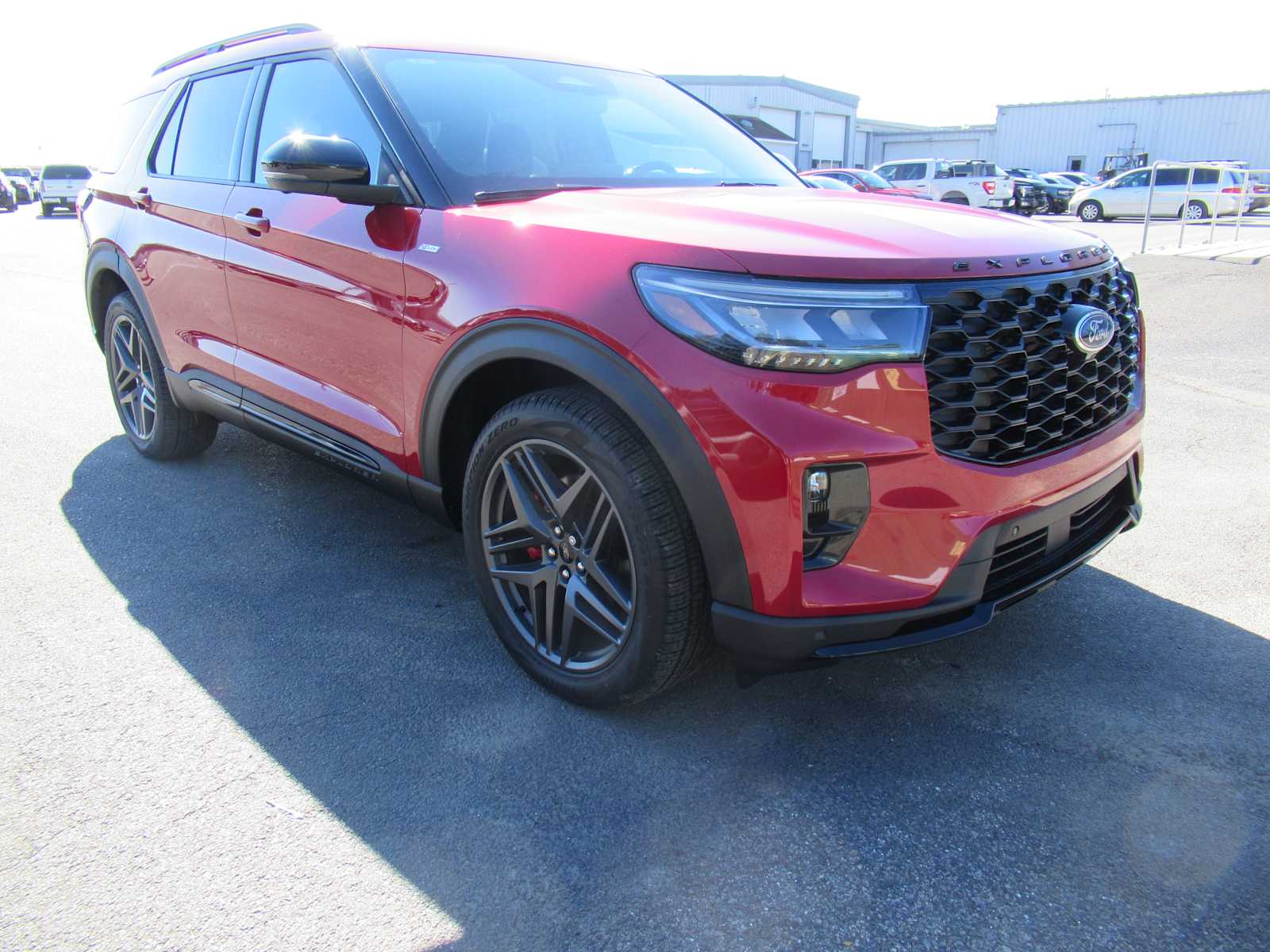 2025 Ford Explorer ST-Line photo 3