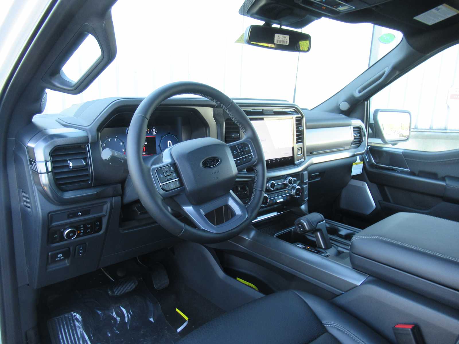 2025 Ford F-150 Lariat - Photo 22