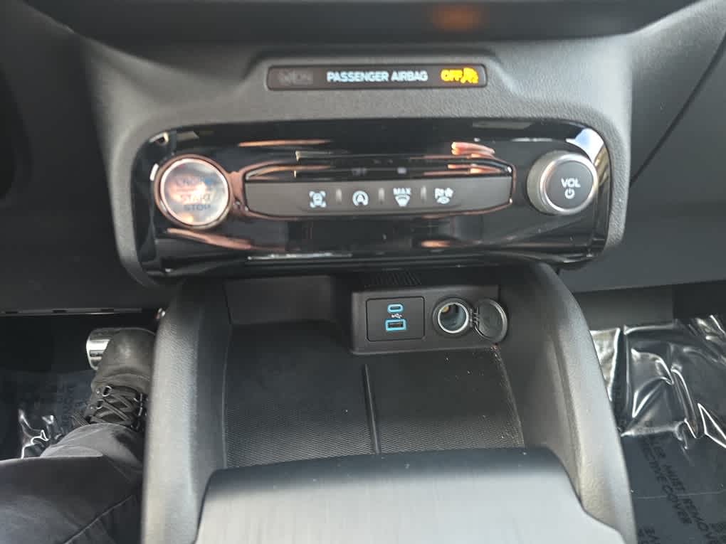 2023 Ford Escape ST-Line Select - Photo 21