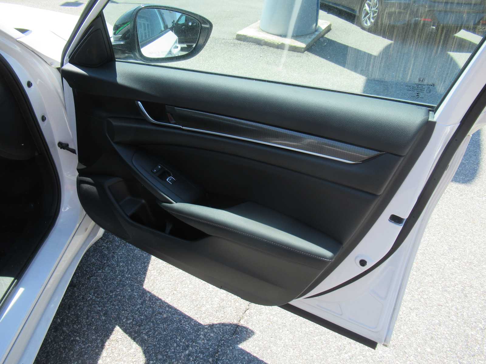 2022 Honda Accord Hybrid Sport - Photo 24