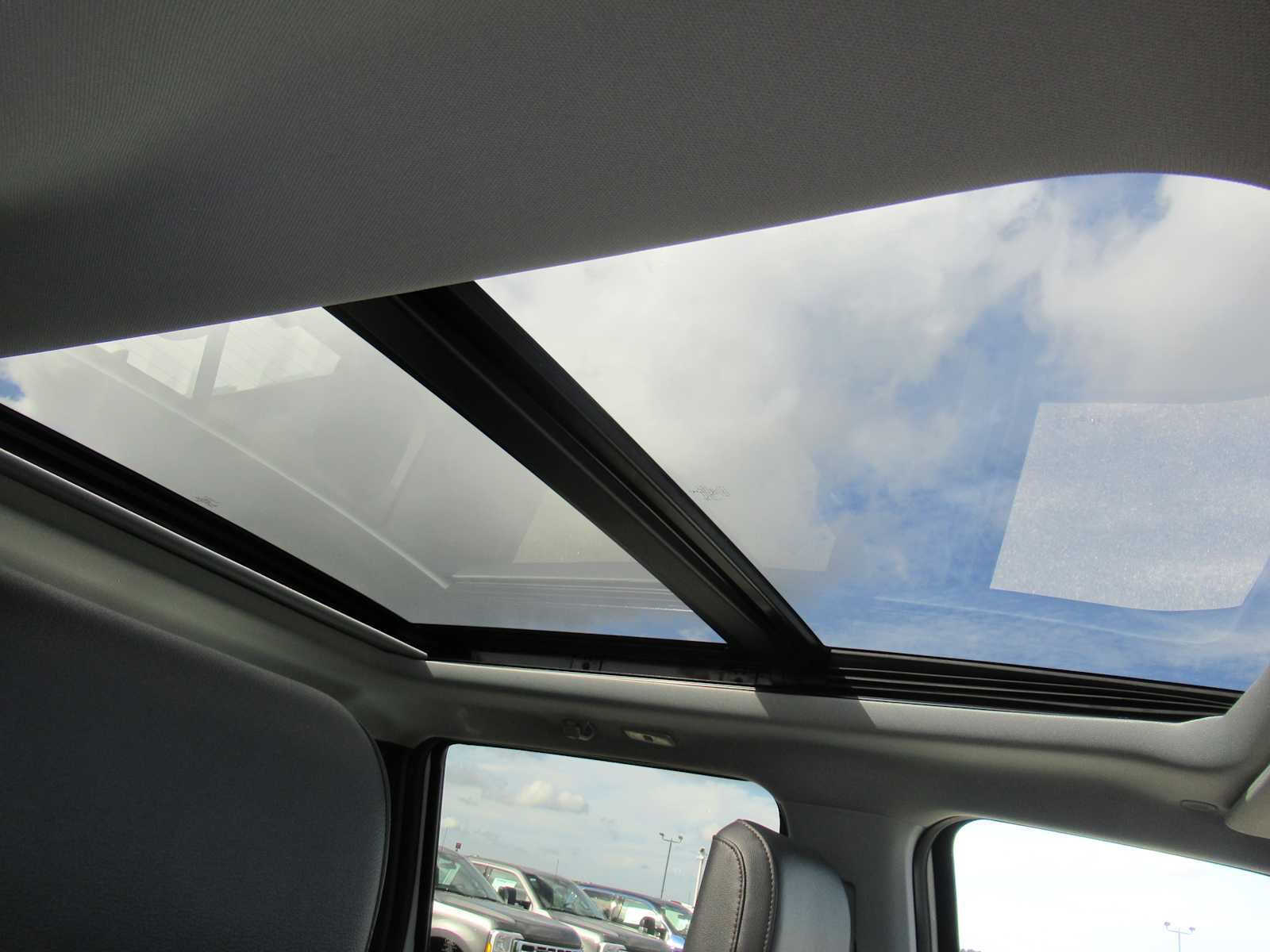 2026 Ford F-350 Super Duty Lariat - Photo 14