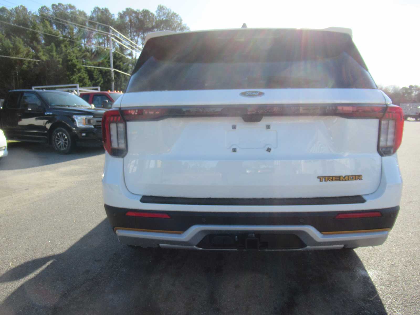 2026 Ford Explorer Tremor - Photo 6
