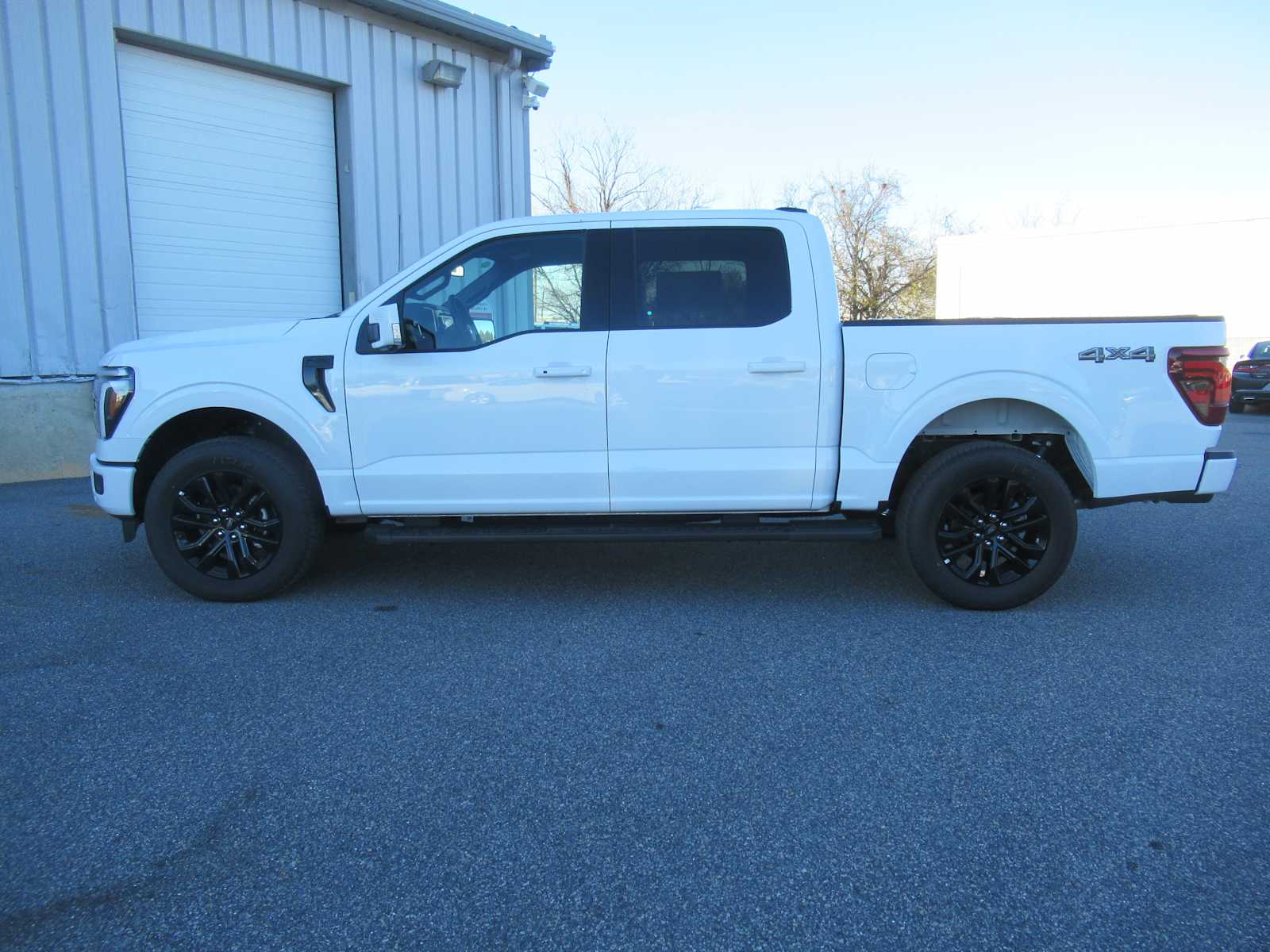 2025 Ford F-150 Lariat - Photo 8