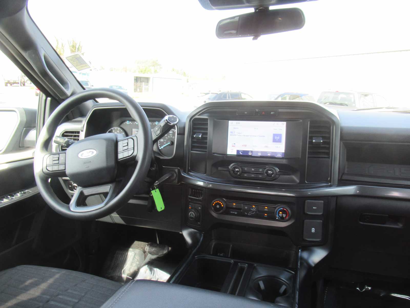 Photo 18
