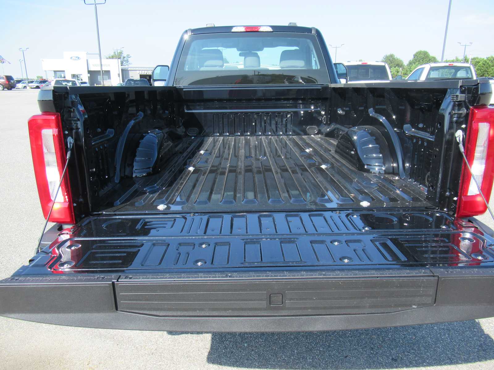 2026 Ford F-350 Super Duty XL - Photo 10