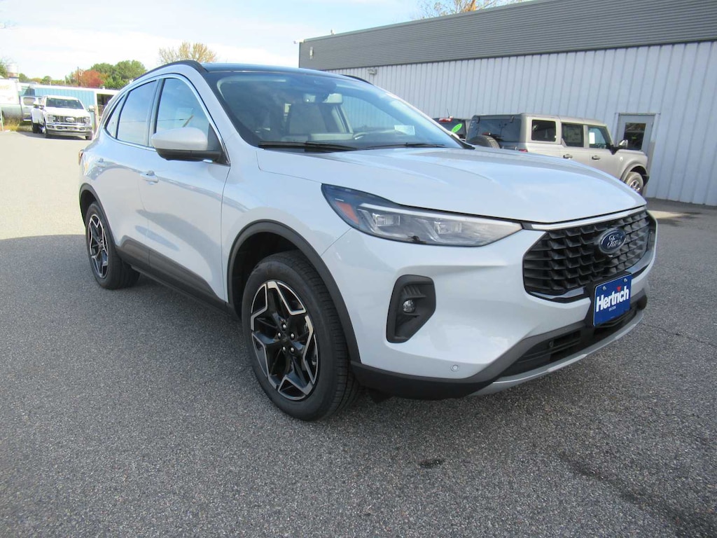 New 2026 Ford Escape Platinum SUV