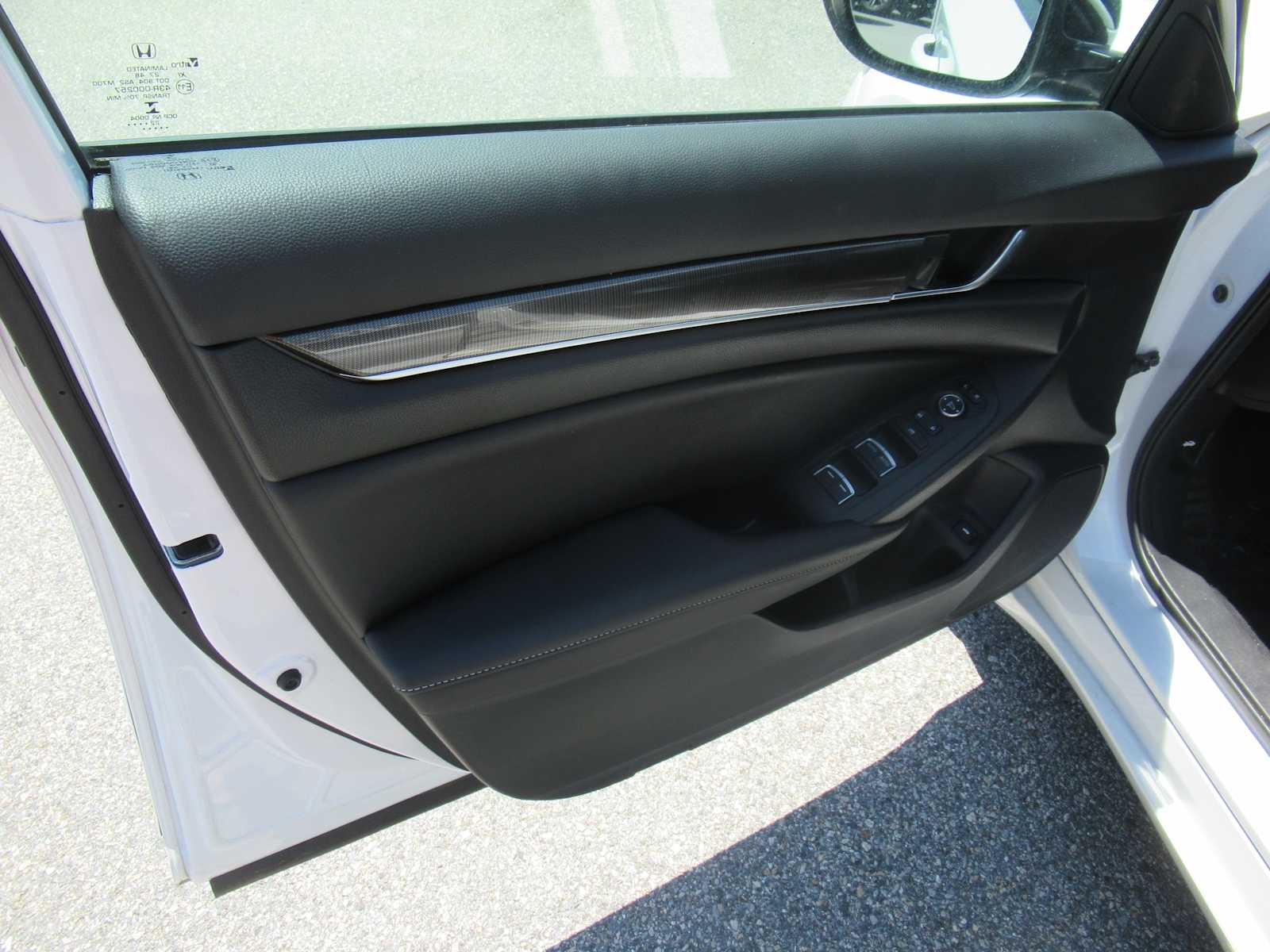 2022 Honda Accord Hybrid Sport - Photo 15