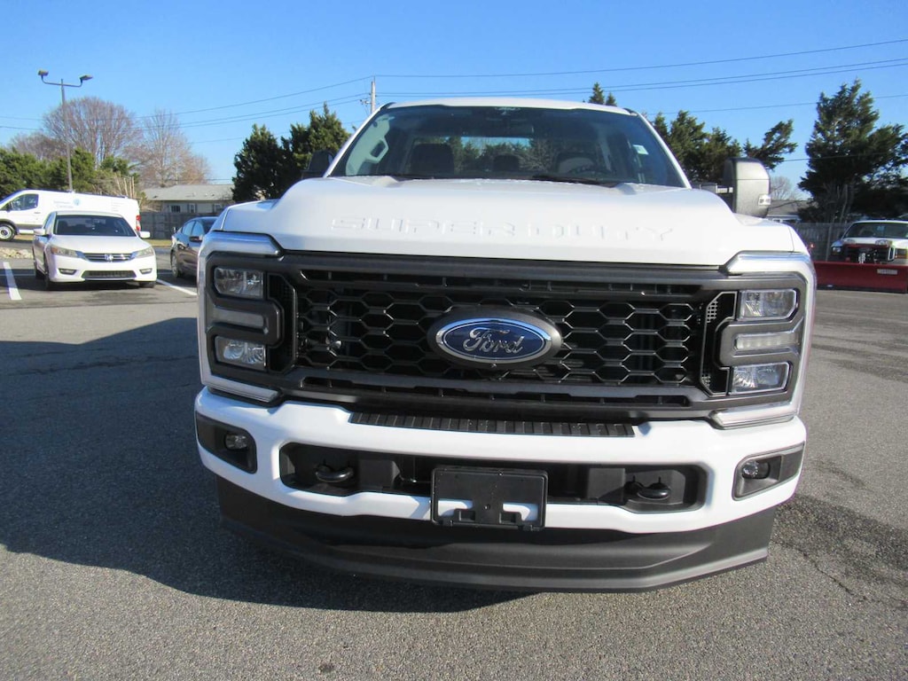 New 2026 Ford Super Duty F-250 SRW XL 4WD Reg Cab 8 Box Truck Regular Cab